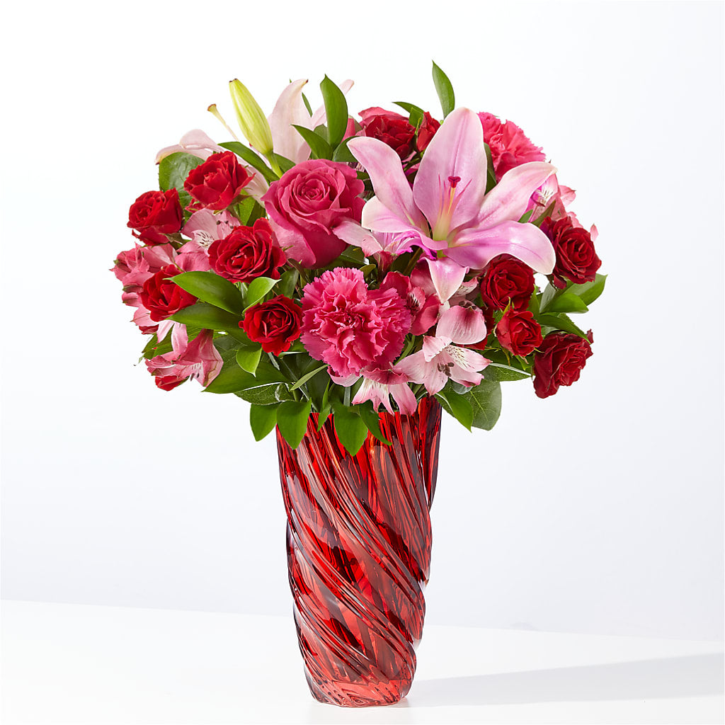 In Love Bouquet with Luxe Swirl Vase – Savannah Flower Market, Savannah GA