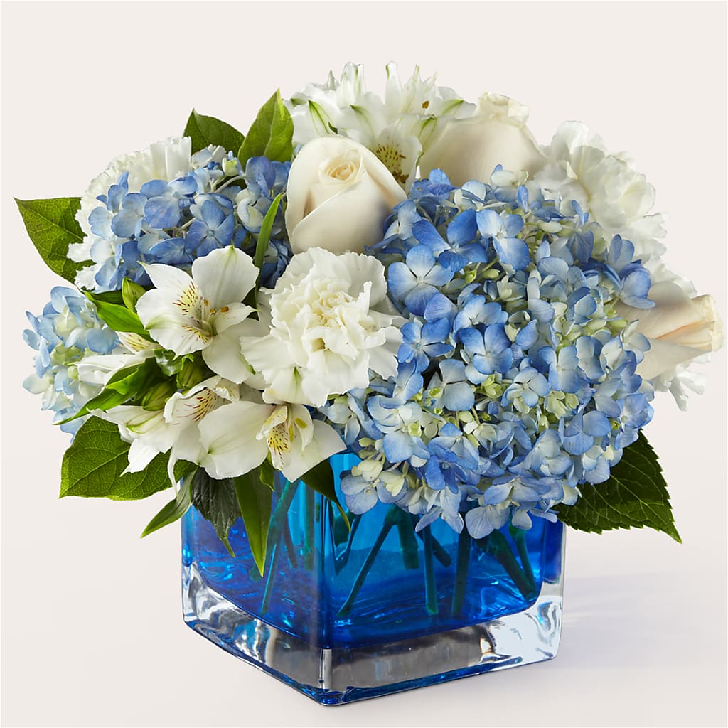 Soothing Waters Bouquet – Savannah Flower Market, Savannah GA