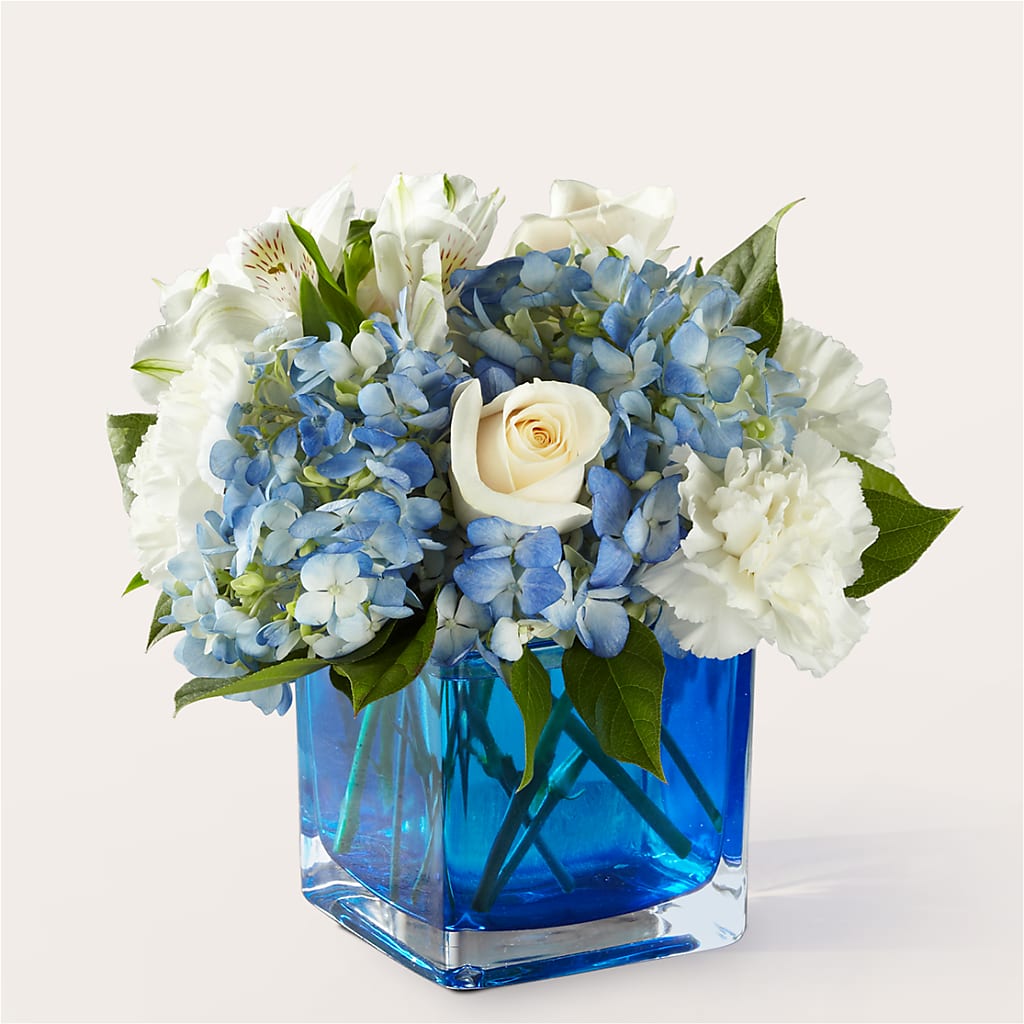 Soothing Waters Bouquet – Savannah Flower Market, Savannah GA