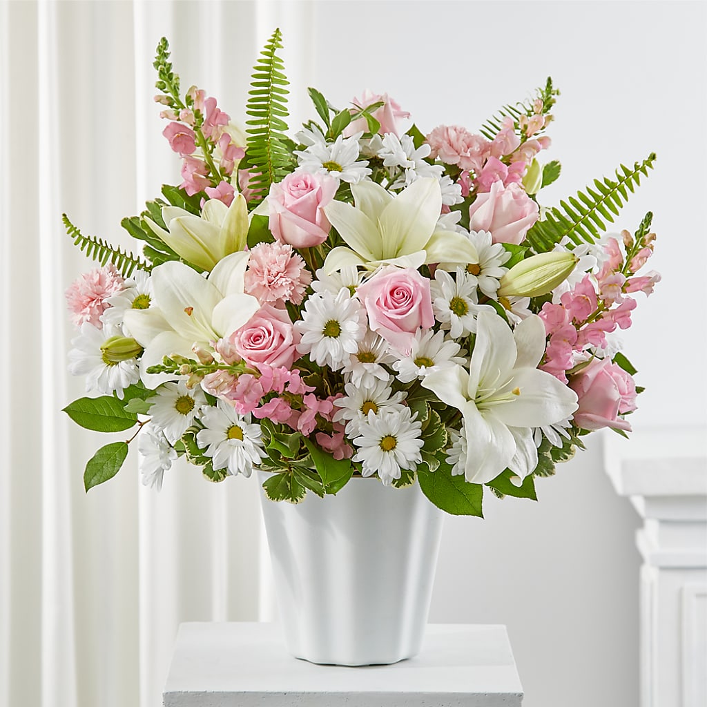 Soft Touch Tabletop Basket – Savannah Flower Market, Savannah GA
