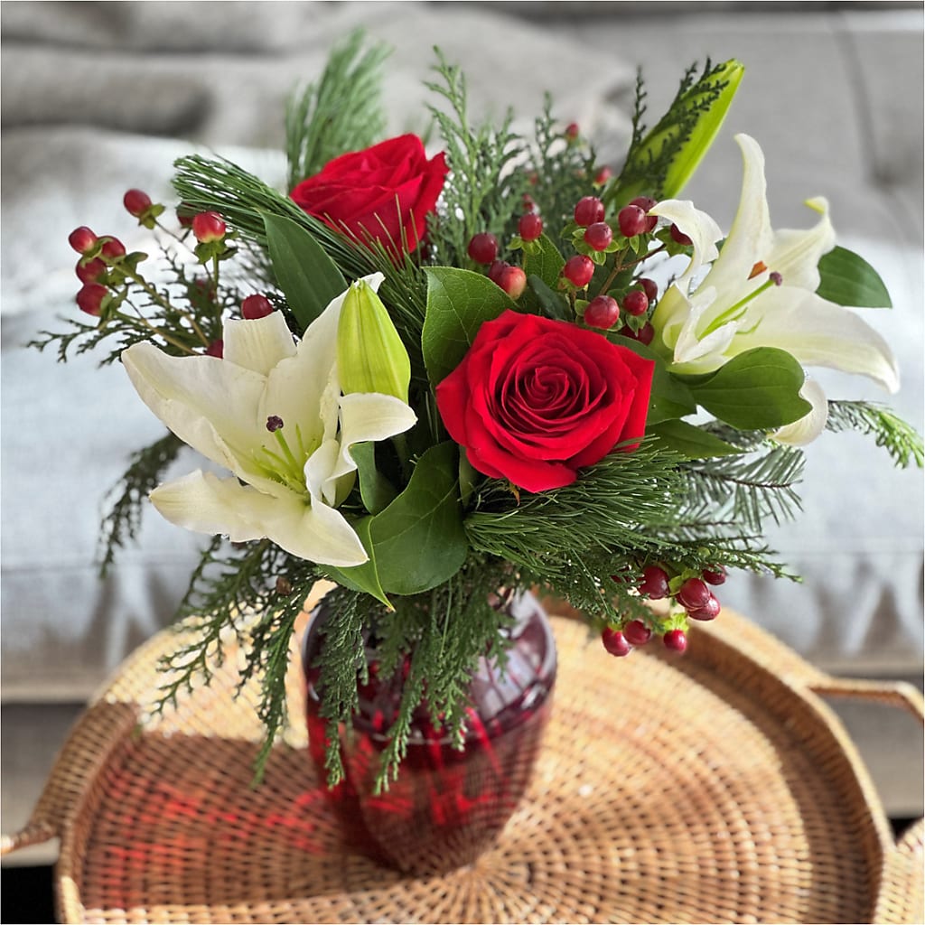 Evergreen Delight Bouquet – Savannah Flower Market, Savannah GA