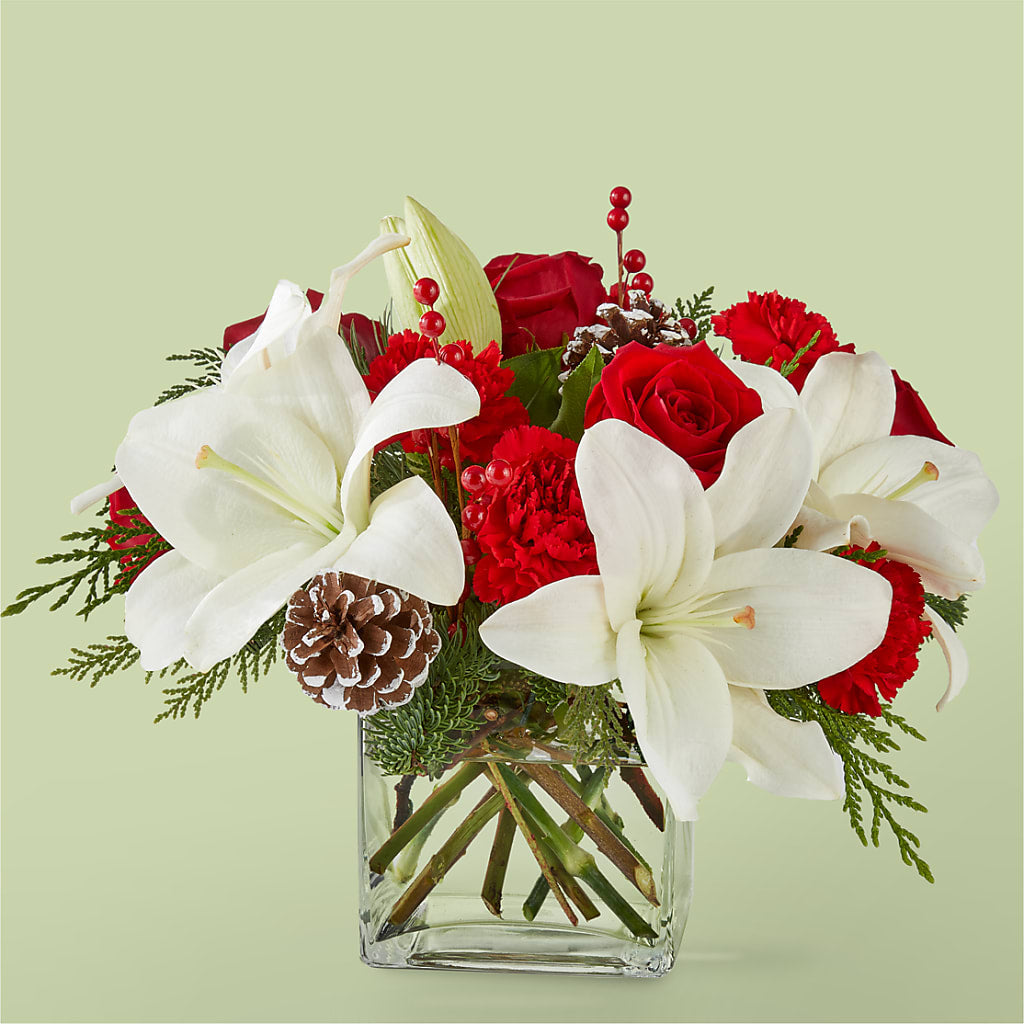 Glistening Icicles Bouquet – Savannah Flower Market, Savannah GA