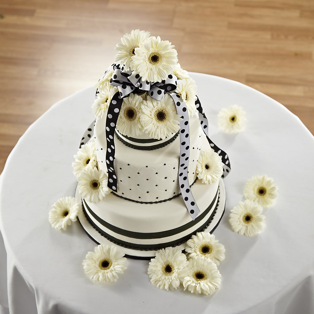 Simple Sophistication Cake Décor – Savannah Flower Market, Savannah GA