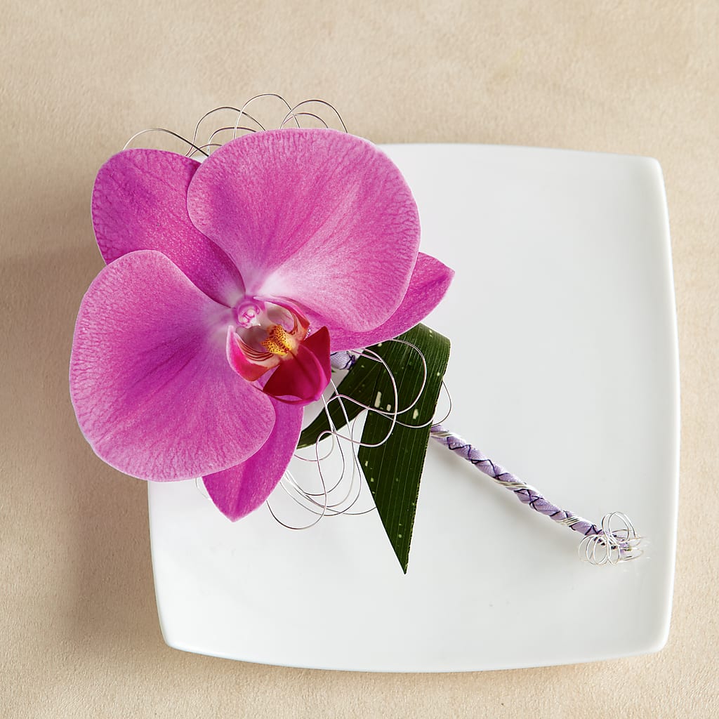 Glorious Boutonniere – Savannah Flower Market, Savannah GA