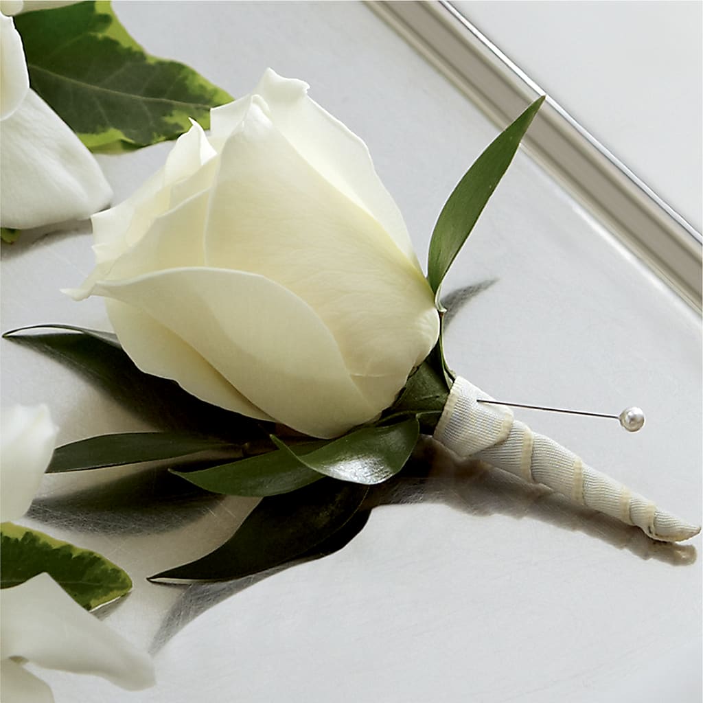 White Rose Boutonniere – Savannah Flower Market, Savannah GA