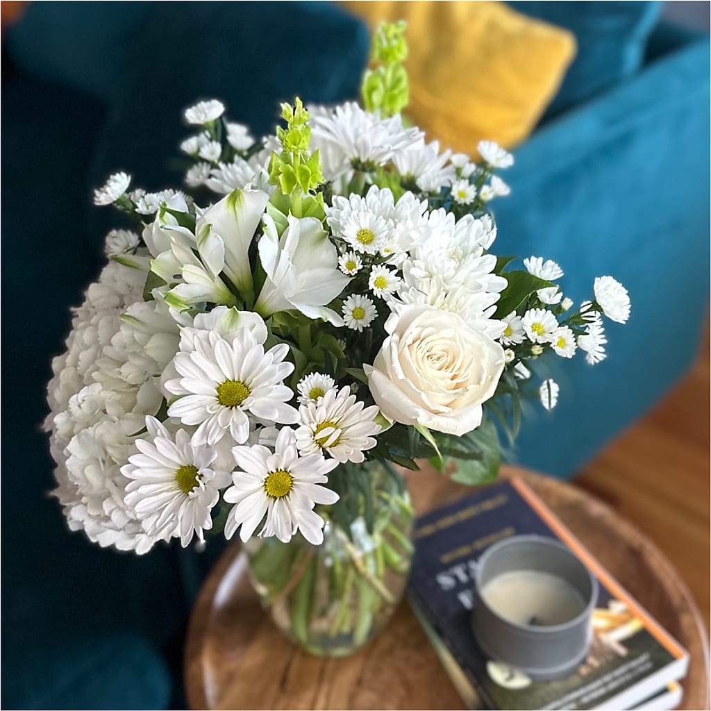 Classic Ivory – A Florist Original –  Savannah Flower Market, Savannah GA