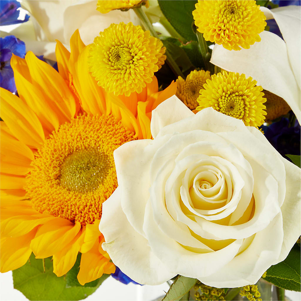 Stargazing Bouquet –  Savannah Flower Market, Savannah GA