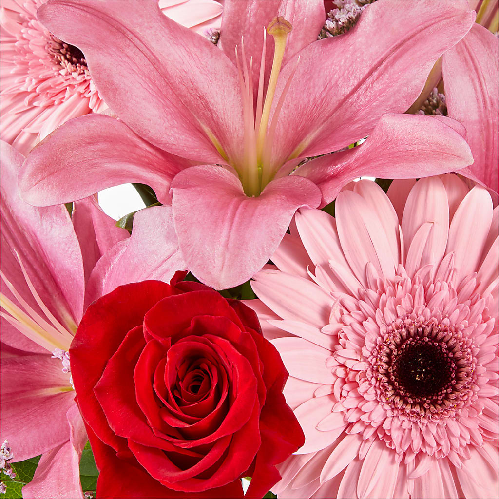 Lots of Love Bouquet –  Savannah Flower Market, Savannah GA
