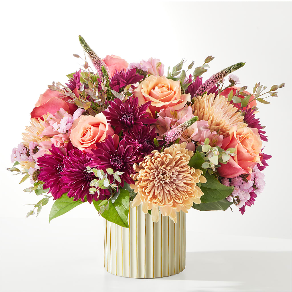 Berry Cobbler Bouquet with Ivory Vase –  Savannah Flower Market, Savannah GA