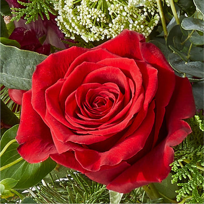 Cranberry Fizz Bouquet –  Savannah Flower Market, Savannah GA