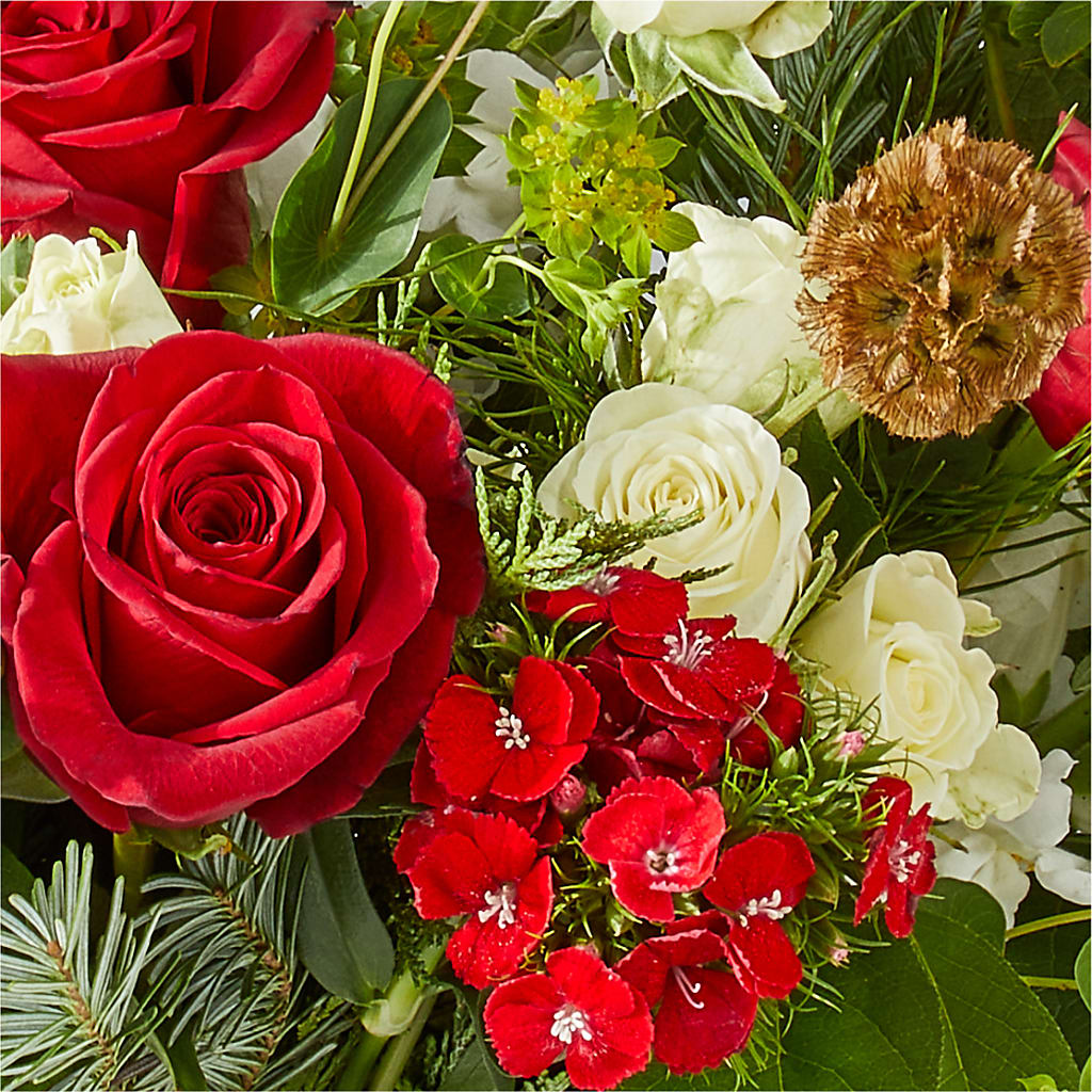Deck the Halls Bouquet –  Savannah Flower Market, Savannah GA