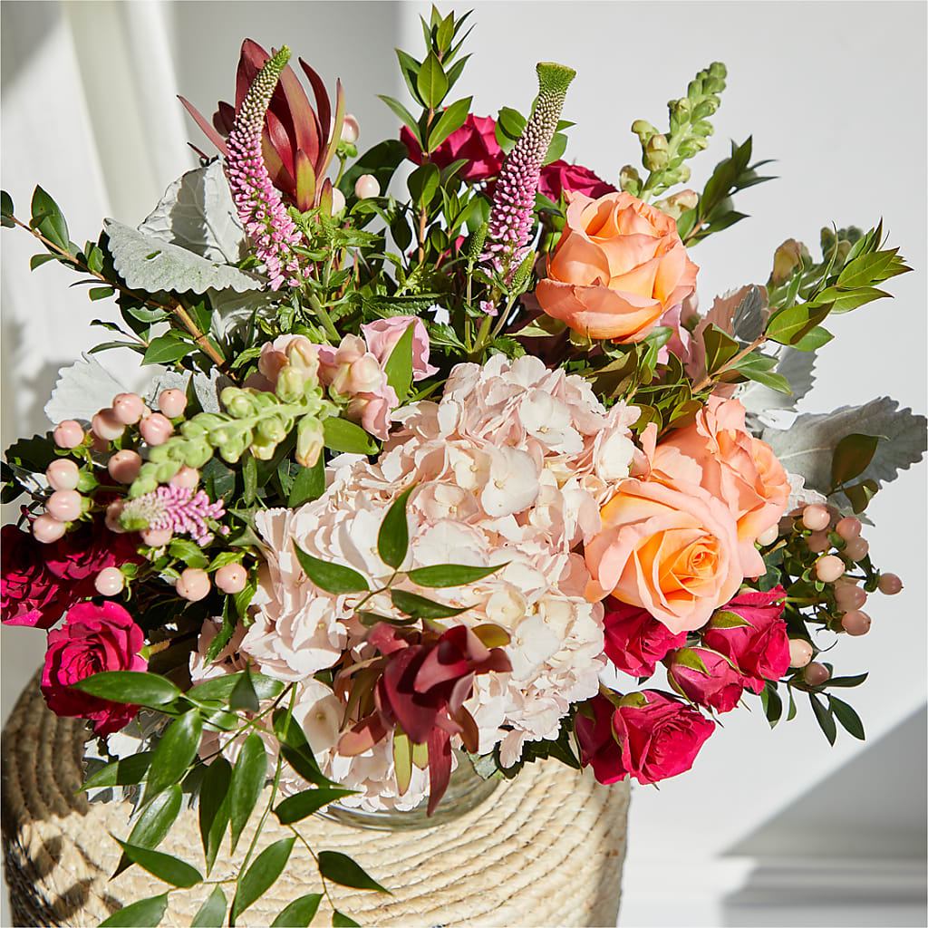Glitz & Glam Bouquet –  Savannah Flower Market, Savannah GA