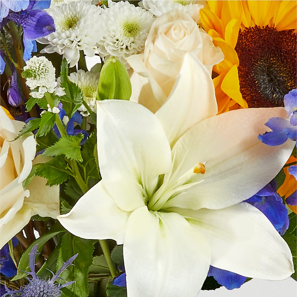 Wonderfully Sunny Bouquet –  Savannah Flower Market, Savannah GA